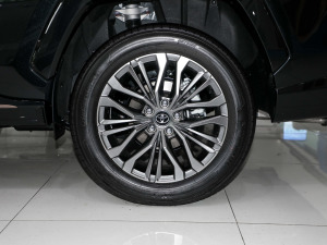 2024p 2.5L E-CVTAPLUS ^