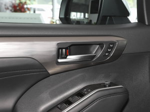 20242.5L늻p(q) 7 п؅^(q)