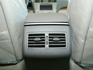 2010款200G NAVI豪华导航版 空间座椅