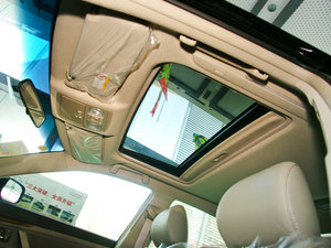 2010款200G NAVI豪华导航版 空间座椅
