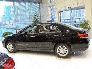 2010款240G 豪华版 整体外观