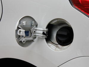 2011款200V 7座CVT至尊导航版 细节外观