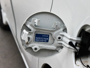 2011款200V 7座CVT至尊导航版 细节外观