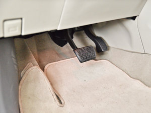 2011180G 5CVTA п؅^