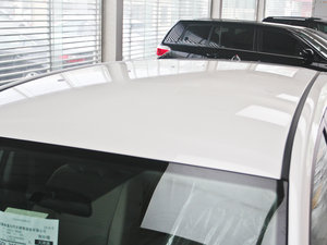 2011款180E 5座CVT精英版 车顶