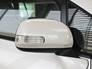 2011款180E 5座CVT精英版 细节外观