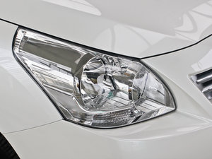 2011款180E 5座CVT精英版 细节外观