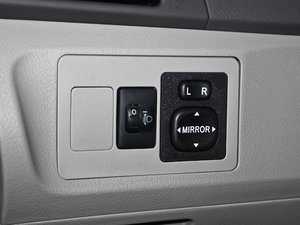 2011180G 5CVTm п؅^