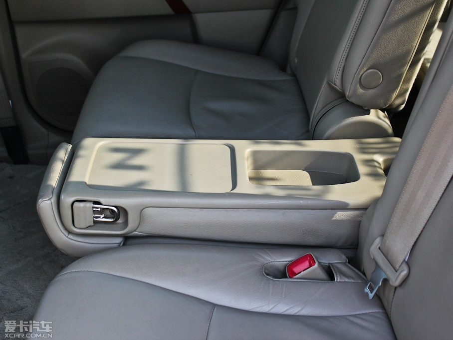 2011hm_(d) 2.7L (q)A(do)