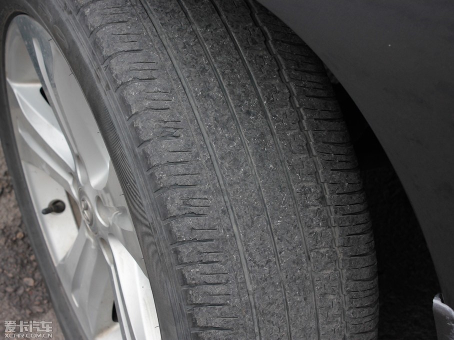 2011hm_ 2.7L (q)A(do)