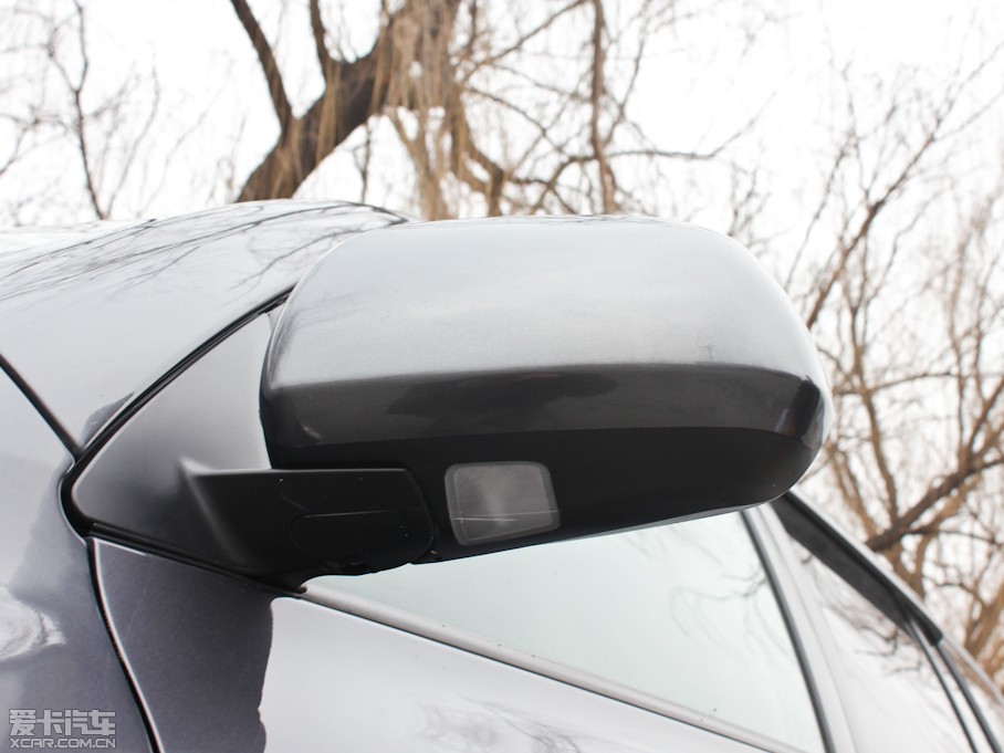 2011hm_(d) 2.7L (q)A(do)