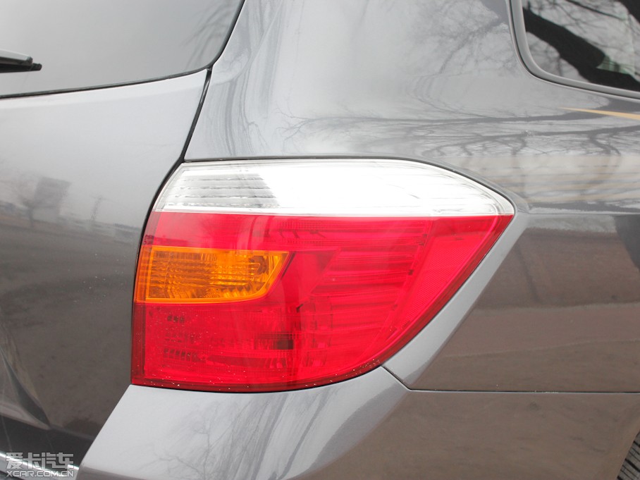 2011hm_(d) 2.7L (q)A(do)