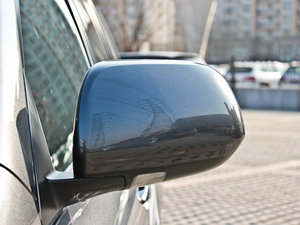 2011款2.7L 两驱豪华导航版 后视镜