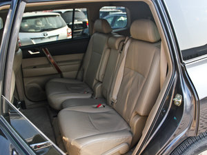 2011款2.7L 两驱豪华导航版 后排座椅