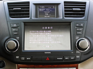 2011款2.7L 两驱豪华导航版 音响调节