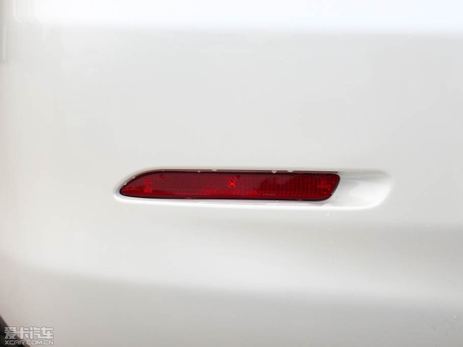 2011��P���� 200E ��Ӣ�촰��