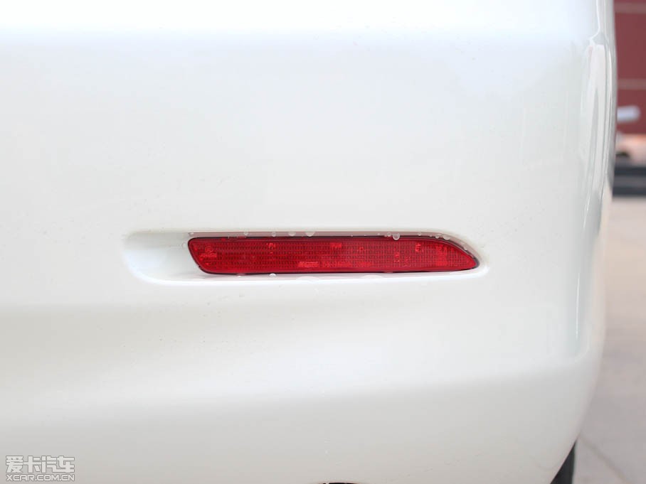 2011��P���� 200E ��Ӣ�촰��