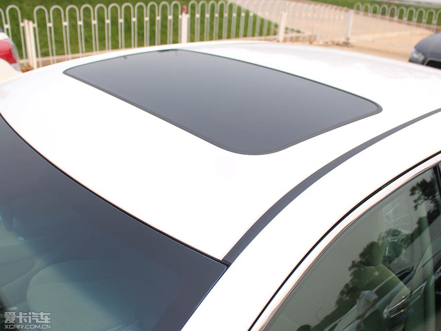 2011��P���� 200E ��Ӣ�촰��