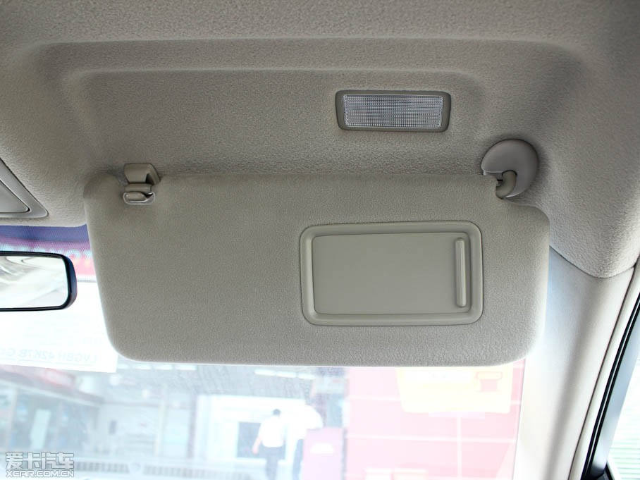 2011��P���� 200E ��Ӣ�촰��