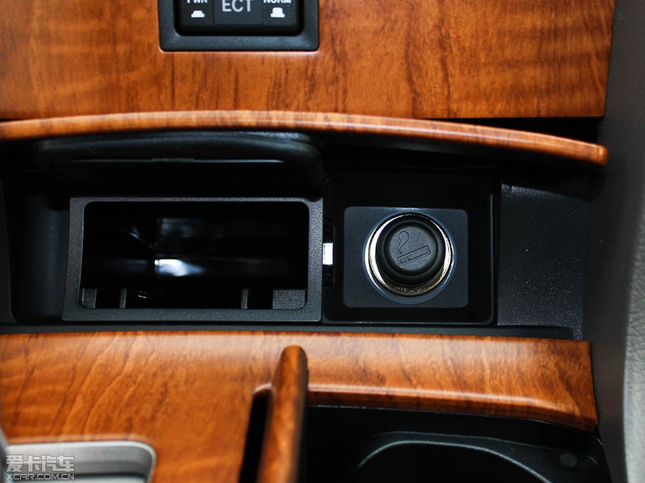 2011��P���� 200E ��Ӣ�촰��