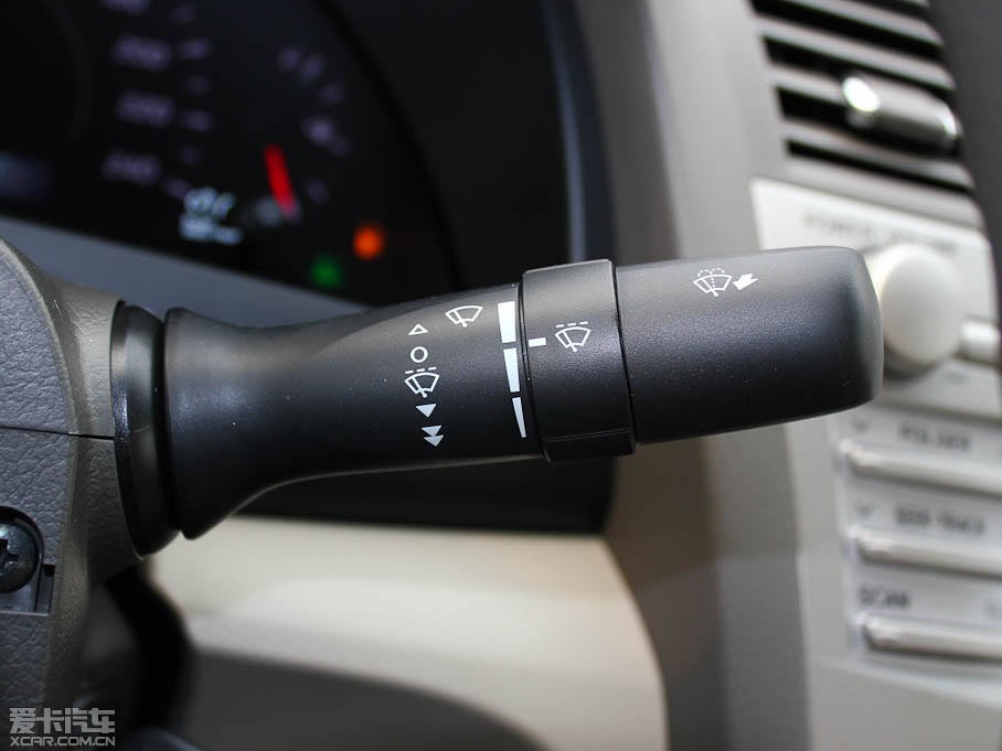 2011��P���� 200E ��Ӣ�촰��