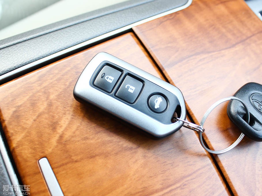 2011��P���� 200E ��Ӣ�촰��