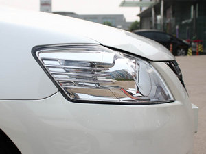 2011款200E 精英天窗版 细节外观