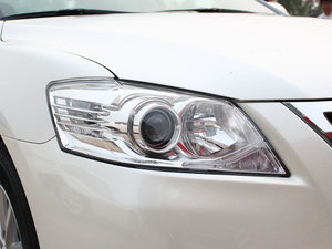 2011款200E 精英天窗版 细节外观