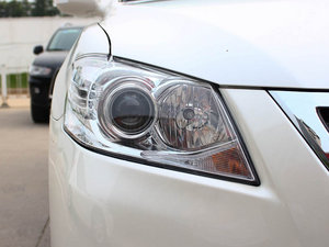 2011款200E 精英天窗版 细节外观
