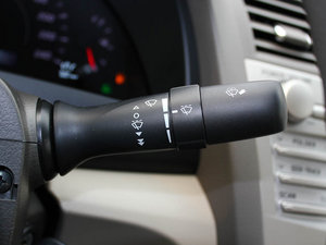 2011款200E 精英天窗版 中控区