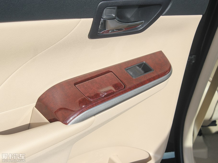 2012P 2.0G Navi A(do)