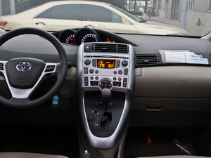 2012款180V 7座CVT至尊多功能版 中控台