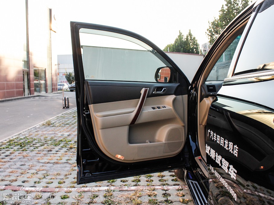 2012��h�m�_ 2.7L ������������