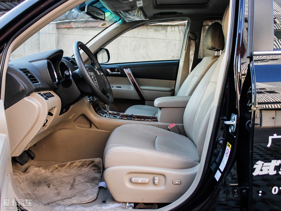 2012��h�m�_ 2.7L ������������