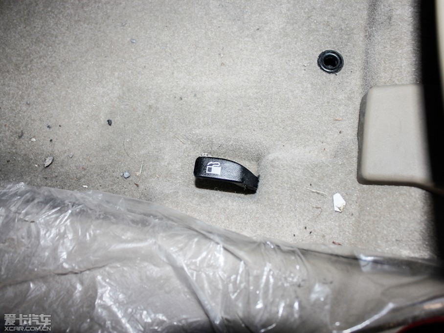 2012��h�m�_ 2.7L ������������