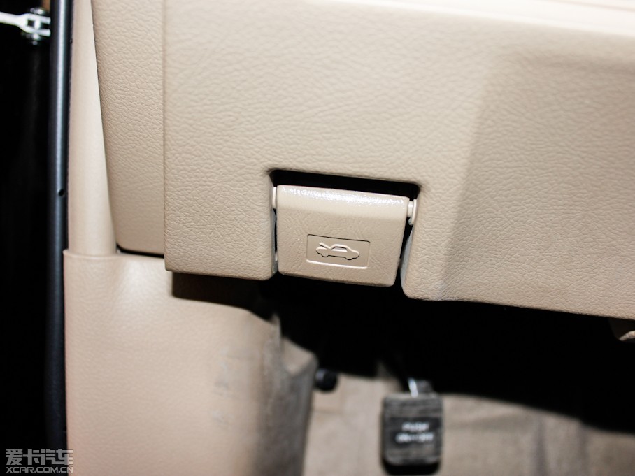 2012��h�m�_ 2.7L ������������