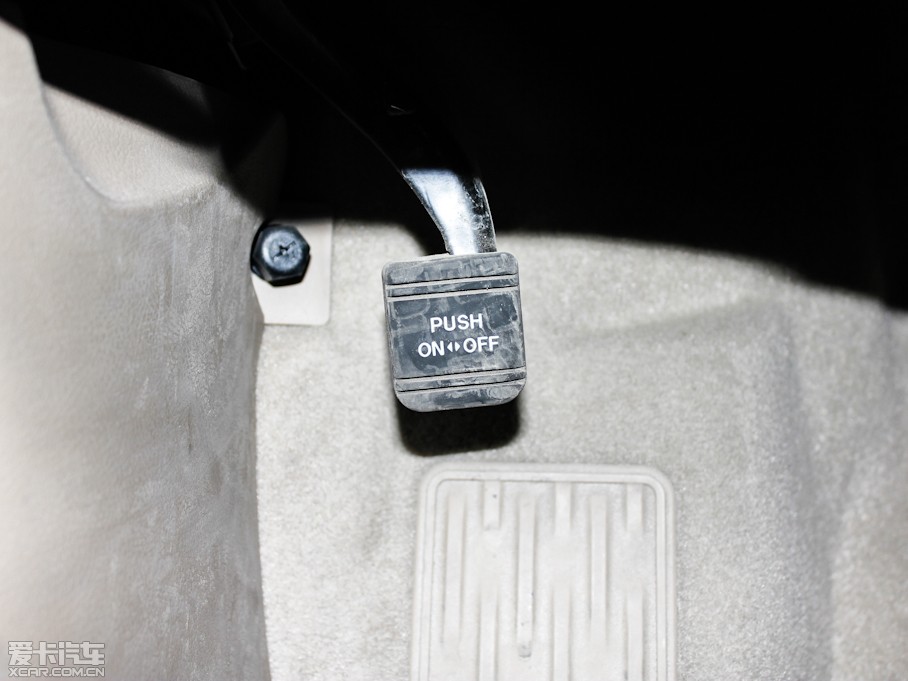 2012��h�m�_ 2.7L ������������