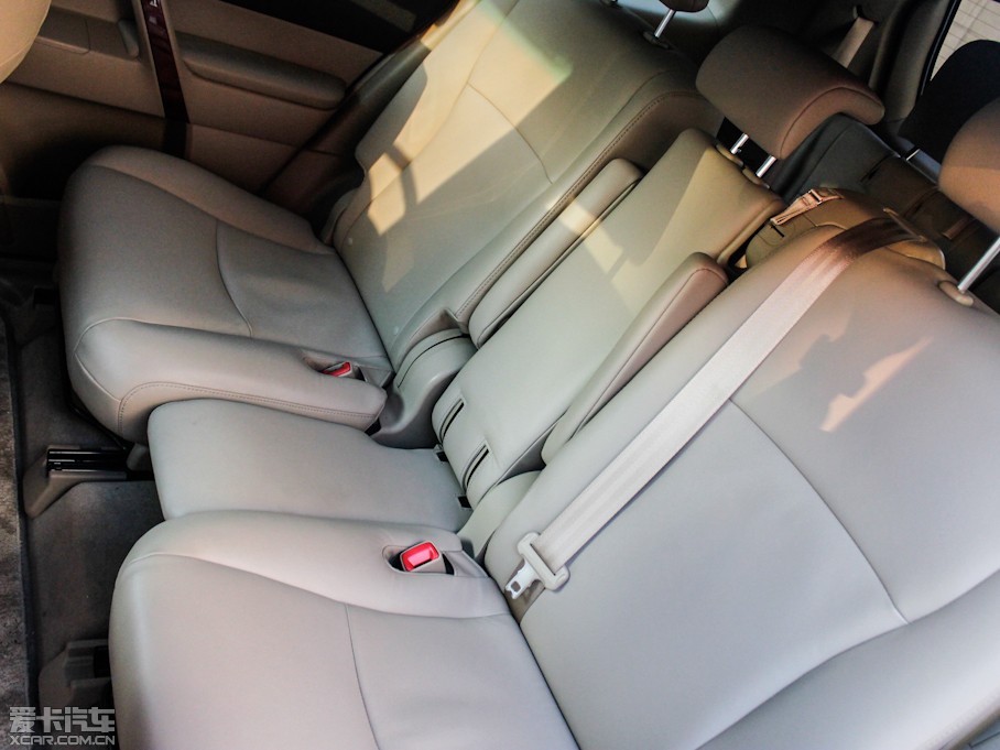 2012��h�m�_ 2.7L ������������