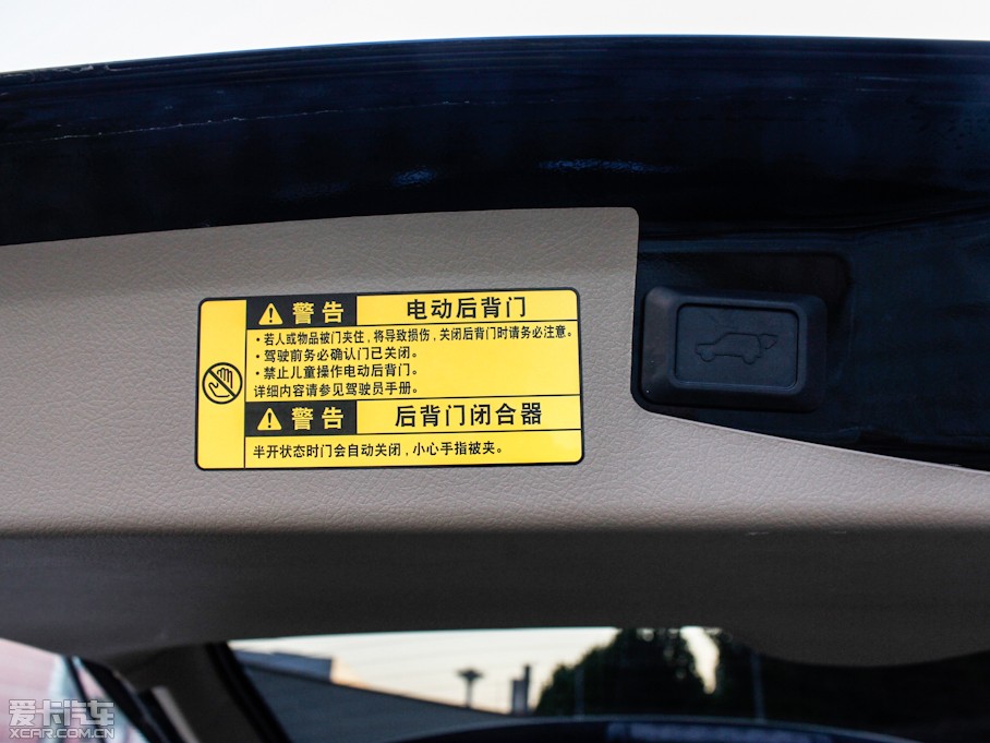 2012��h�m�_ 2.7L ������������