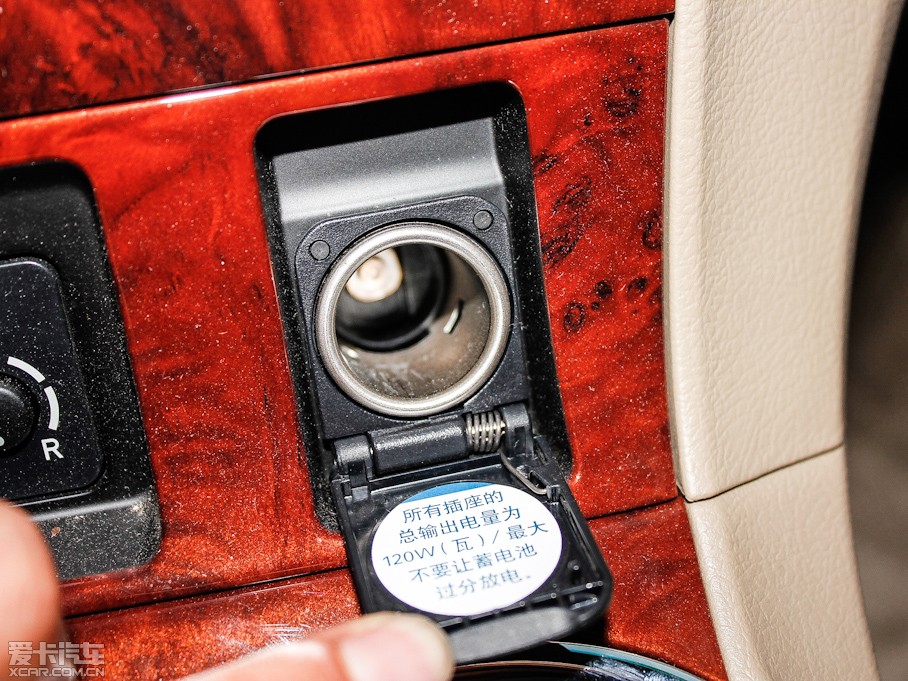 2012��h�m�_ 2.7L ������������