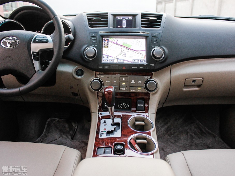 2012��h�m�_ 2.7L ������������