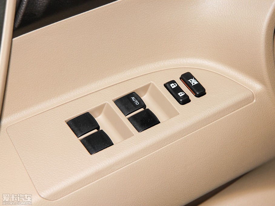 2012��h�m�_ 3.5L ���������A��