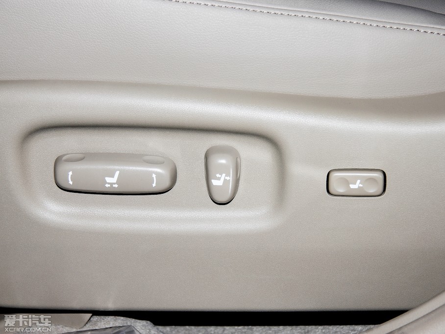 2012��h�m�_ 3.5L ���������A��