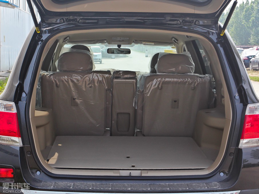 2012款汉兰达2.7l 五座两驱运动版