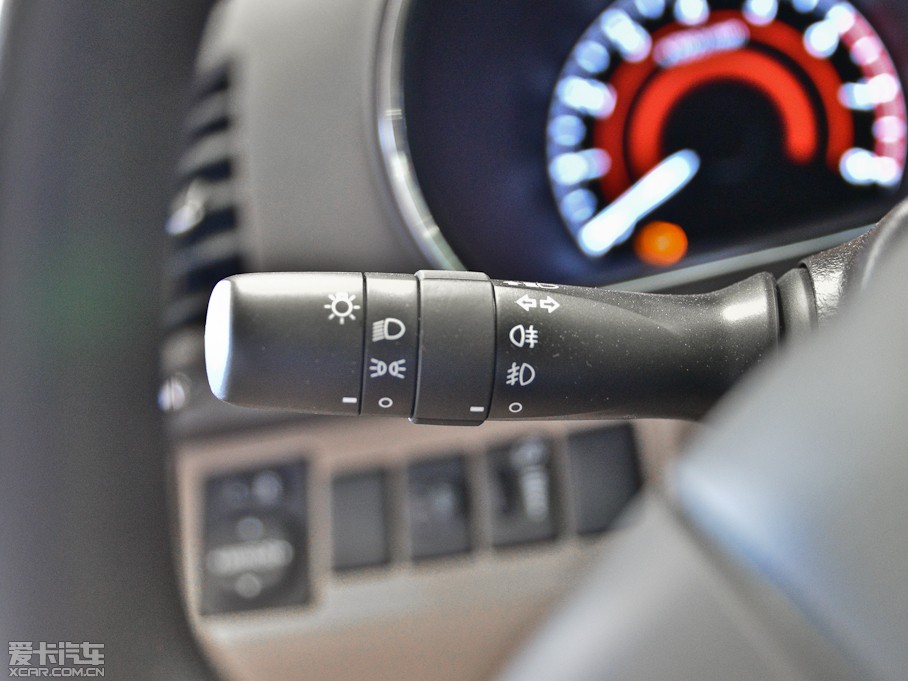 2012hm_(d) 2.7L (q)Ӣ