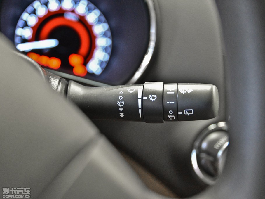 2012hm_(d) 2.7L (q)Ӣ