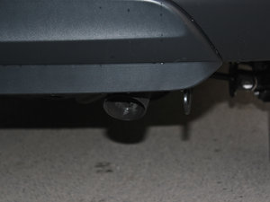 2012款2.7L 七座两驱豪华导航版 排气管