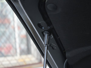 2012款2.7L 七座两驱豪华导航版 其它