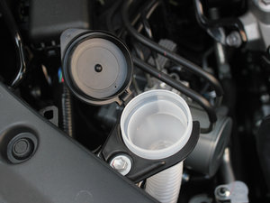 2012款2.7L 七座两驱豪华导航版 其它