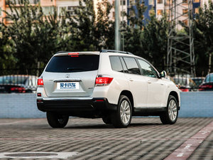 2012款3.5L 七座四驱豪华版 整体外观